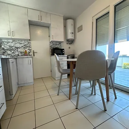 Kovac Apartment *
