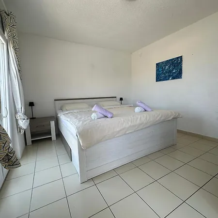 Kovac Apartment Vir